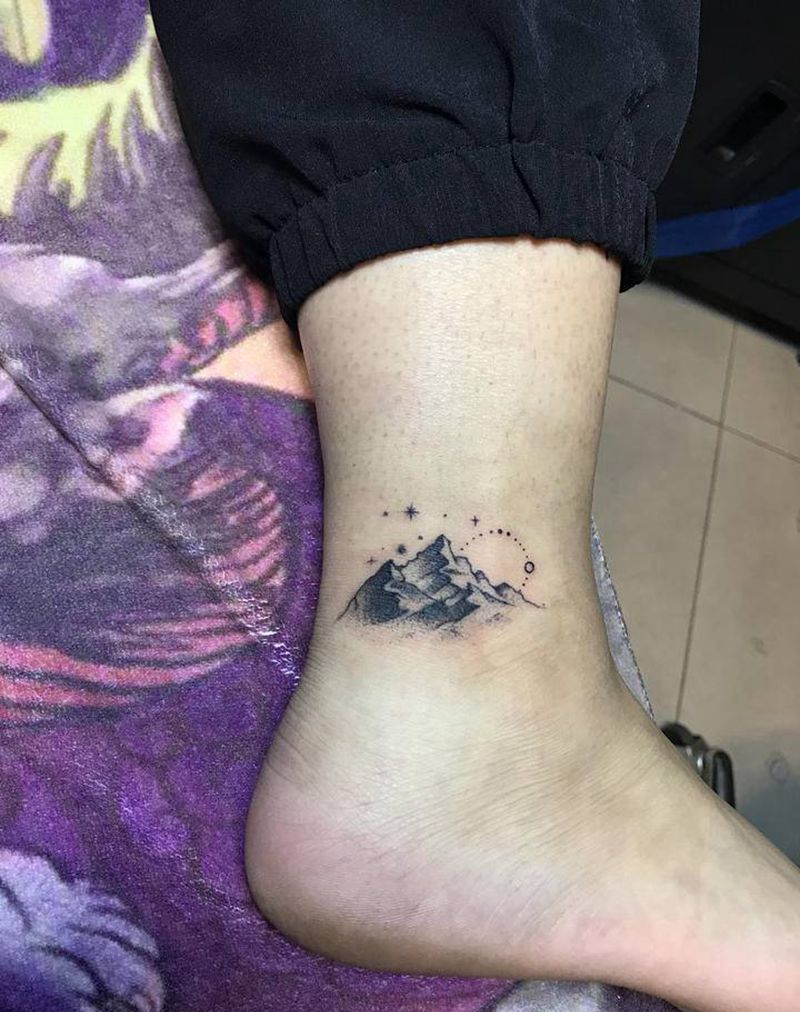 山遮盖纹身图片_腿部脚部点刺几何纹身图案