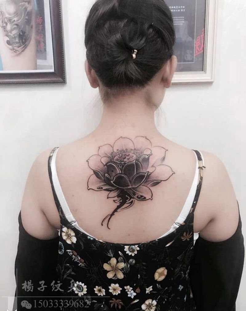 花纹身图片_颈部植物纹身图案