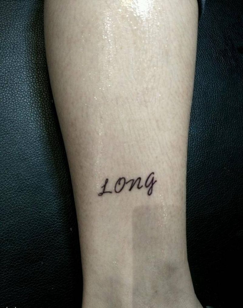 字母纹身图片_脚部纹身图案