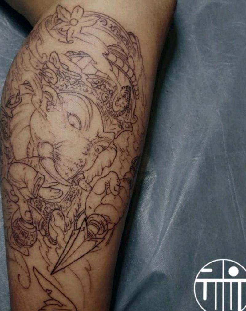 象神纹身图片_腿部新传统象神纹身图案