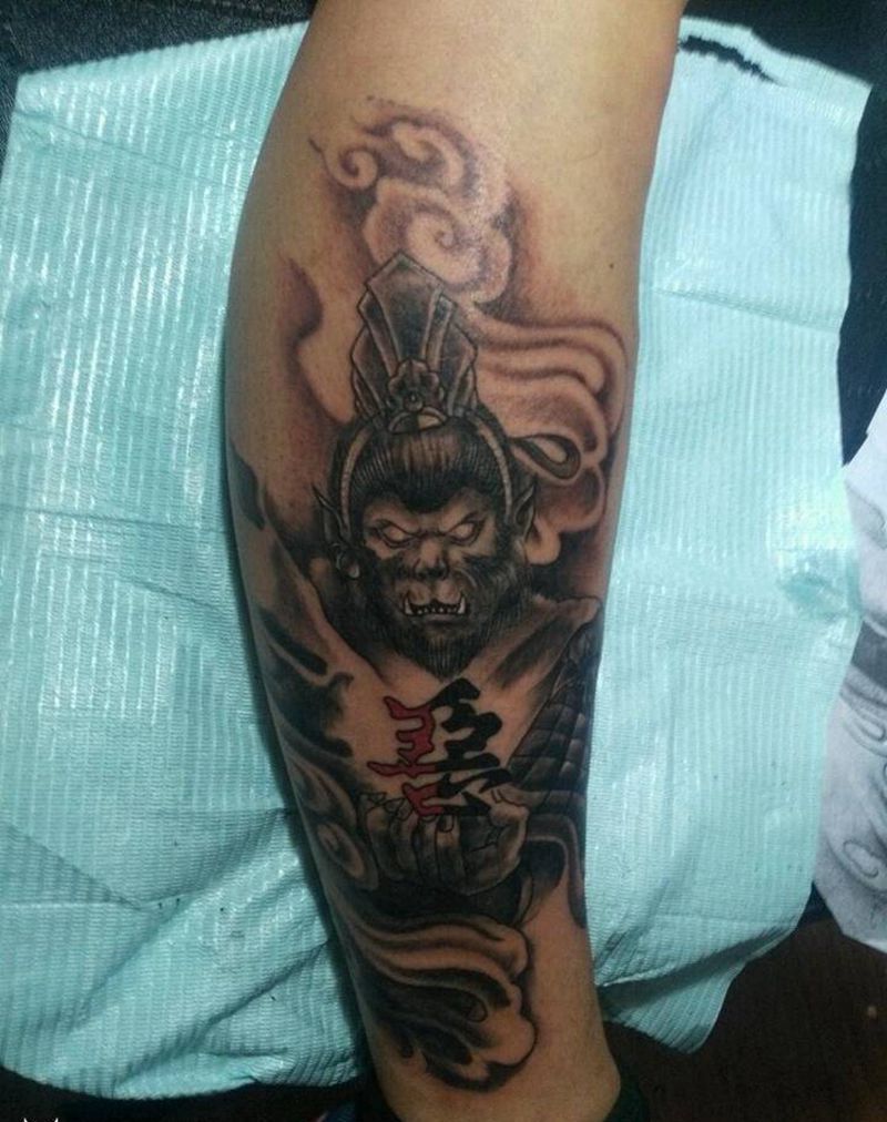 大圣永不倒纹身图片_腿部传统成品纹身图案