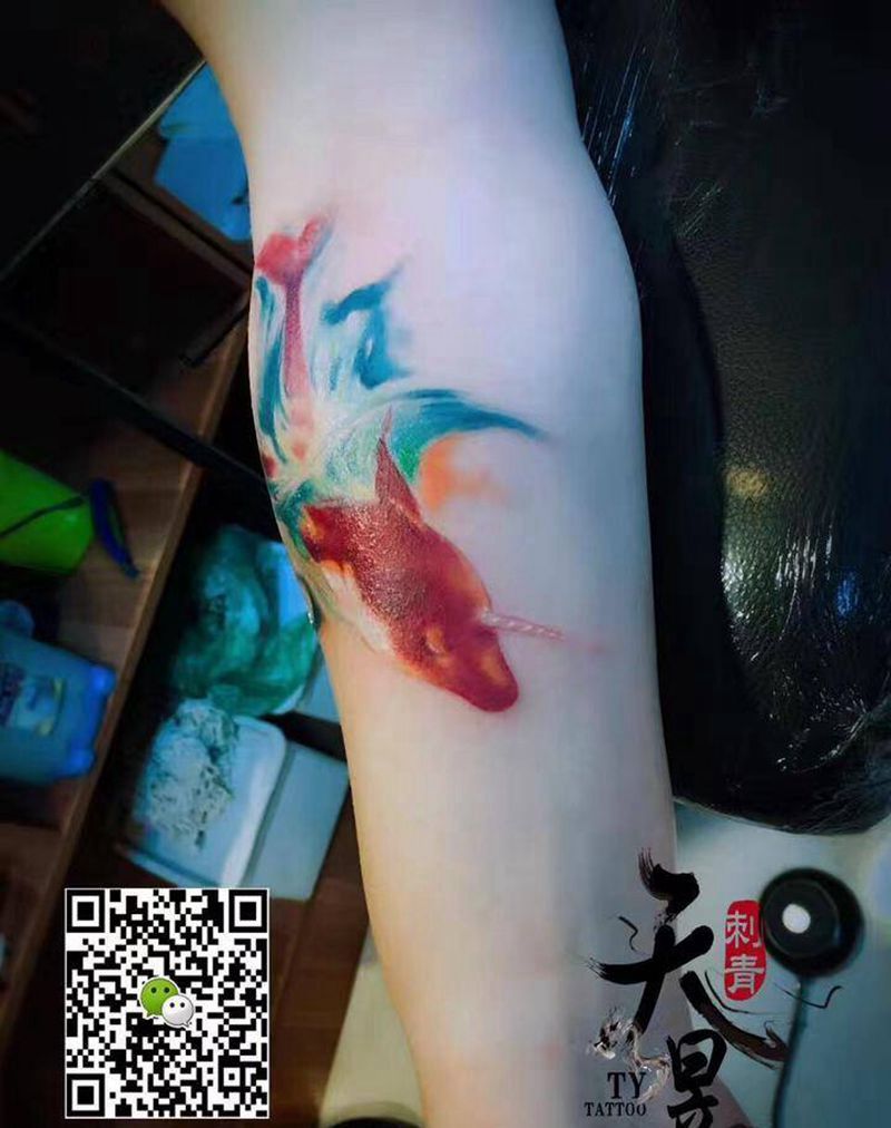 大海鱼塘纹身图片