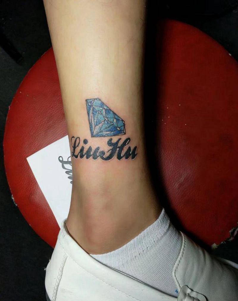 钻石纹身图片_脚部New School钻石纹身图案