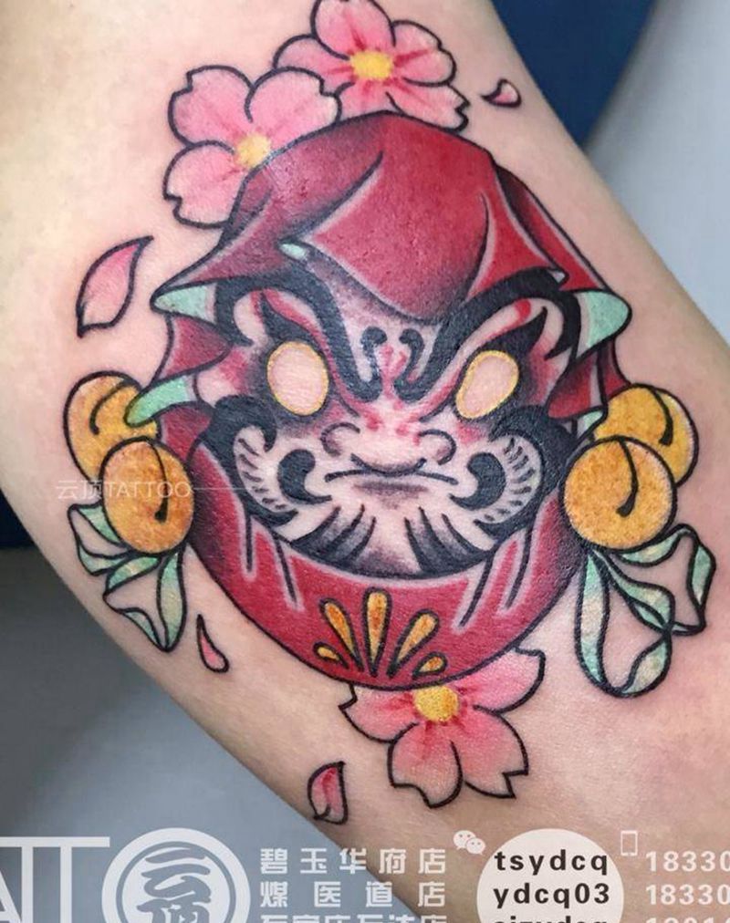 许愿达摩纹身图片_手臂新传统达摩纹身图案