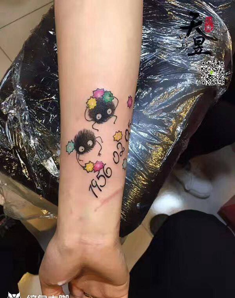 黑煤球纹身图片