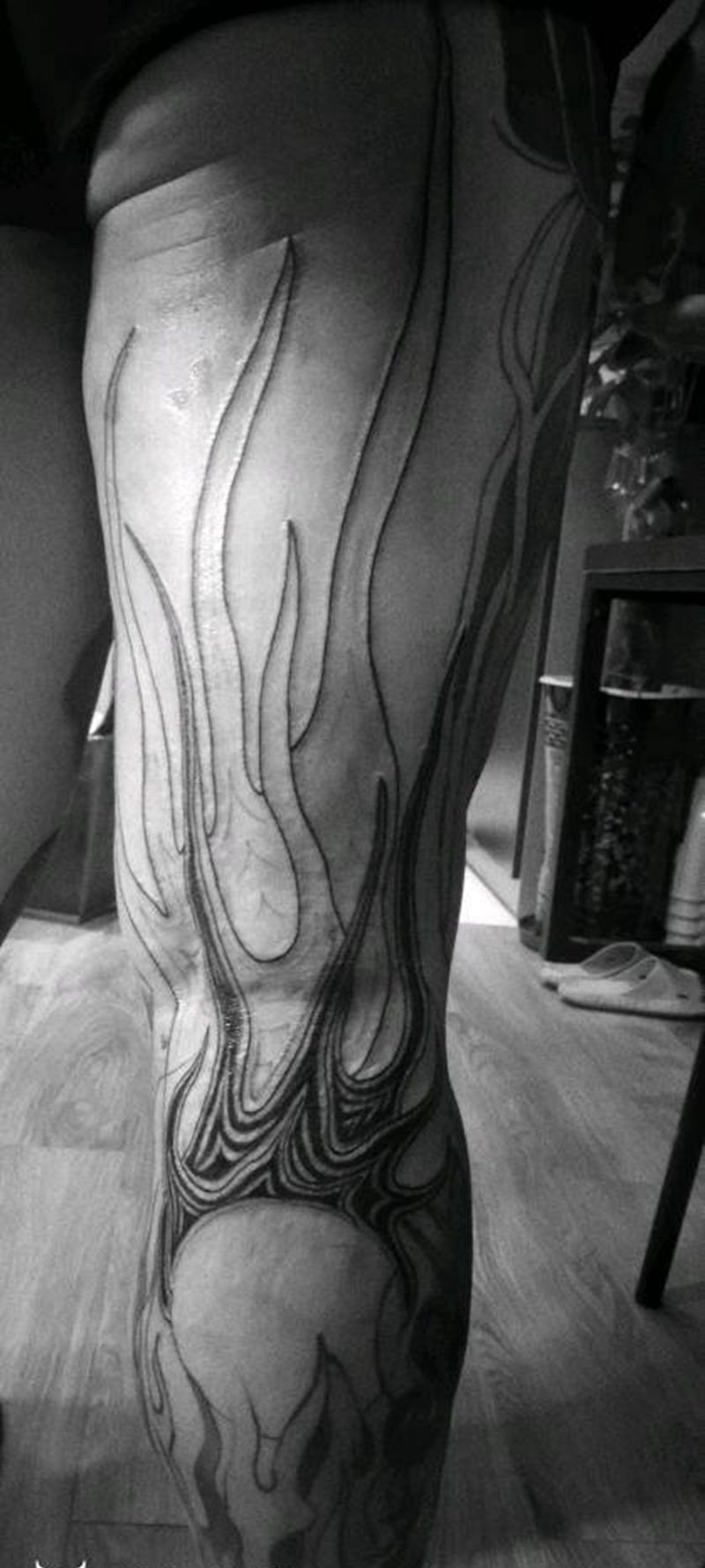 火[未完]纹身图片_腿部新传统火传统纹身图案