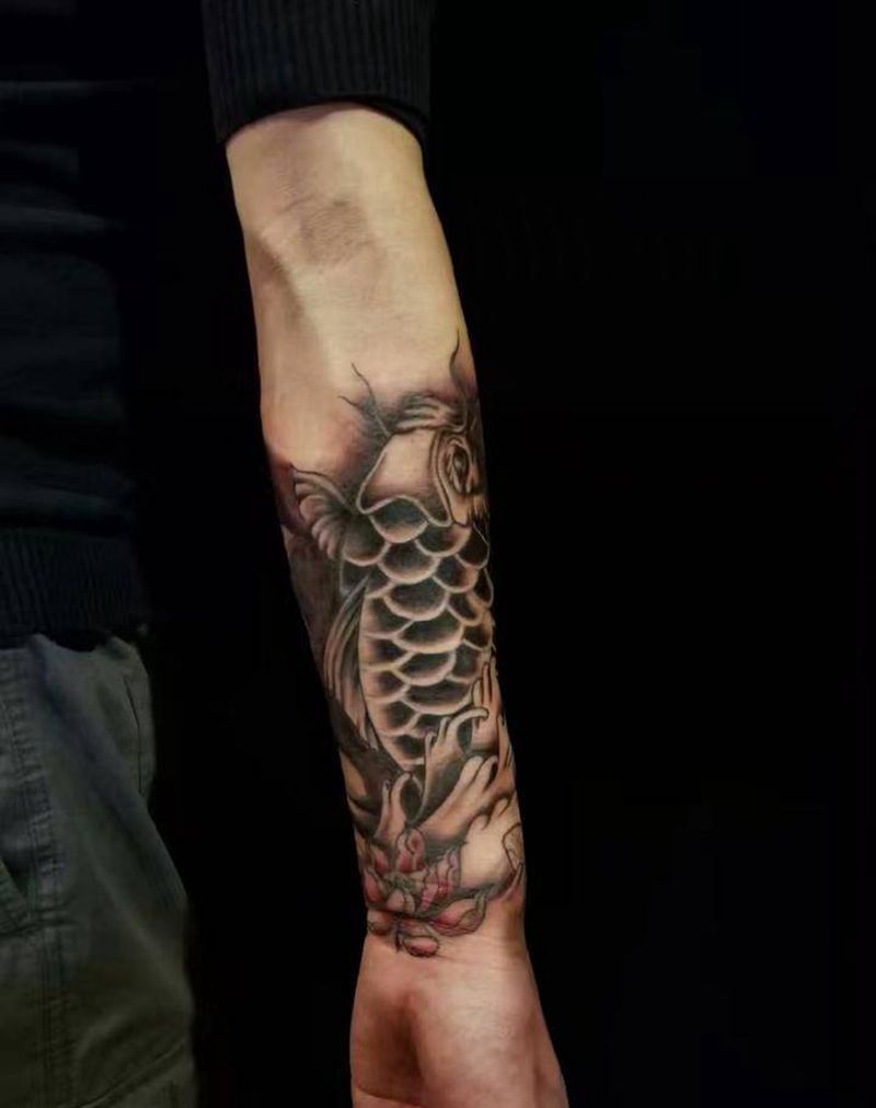 修改旧纹身鲤鱼纹身图片