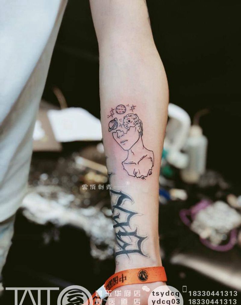 线条纹身图片_成品清新欧美人物原创纹身图案