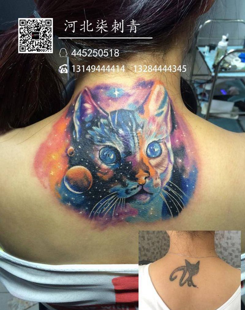 星空猫遮盖纹身图片_成品颈部欧美动物纹身图案