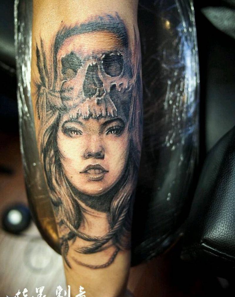 欧美写实大妞纹身图片