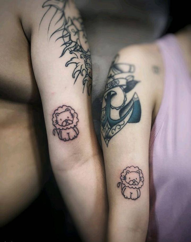 小狮子纹身图片_手臂几何狮子纹身图案