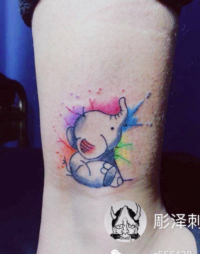 象纹身图片_腿部水彩纹身图案