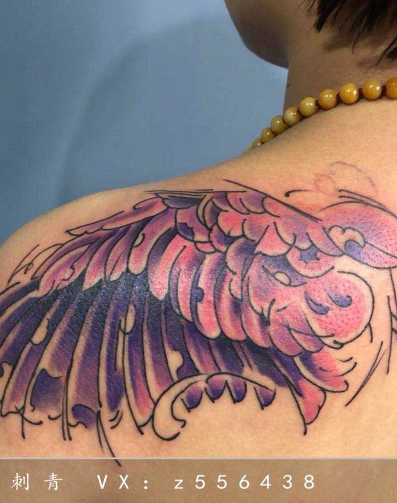 翅膀纹身图片_背部水彩纹身图案
