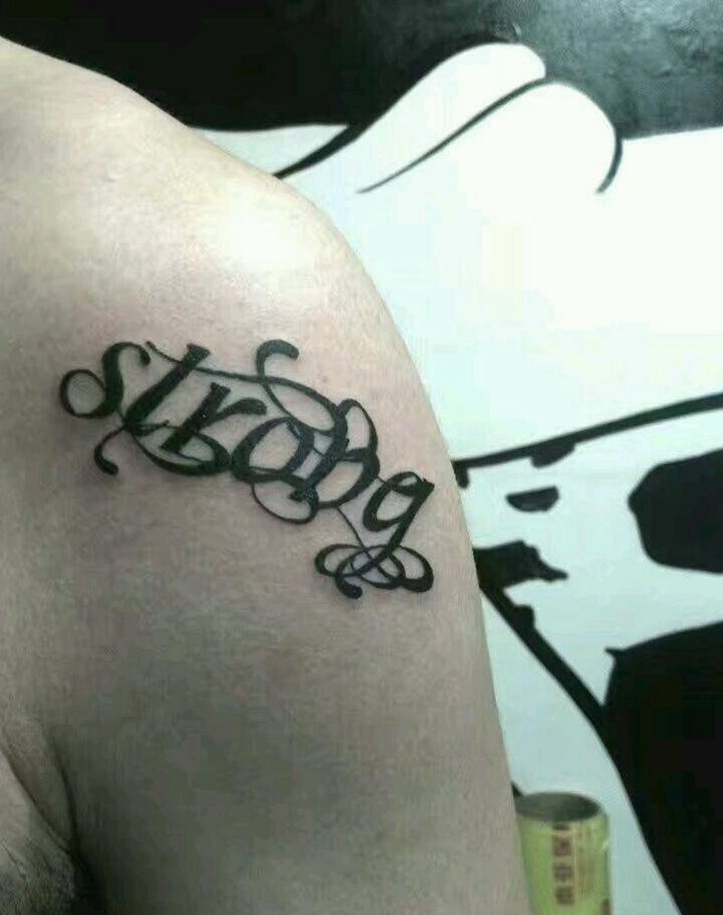 字母纹身图片_肩部纹身图案