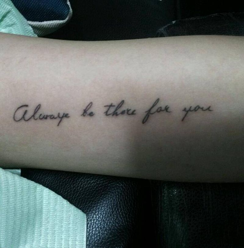 字母纹身图片_肩部清新成品纹身图案