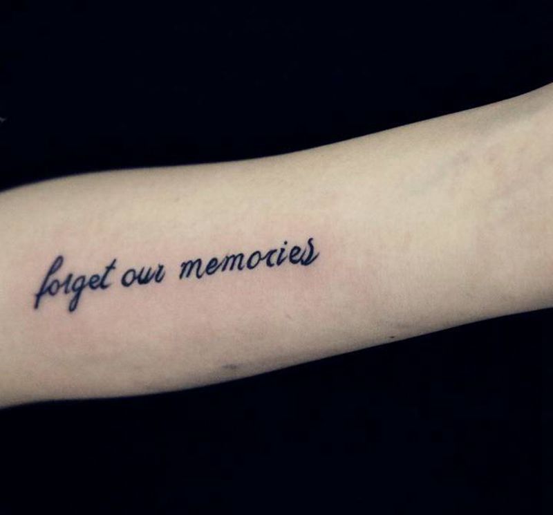 字母纹身图片_成品手臂传统字符纹身图案