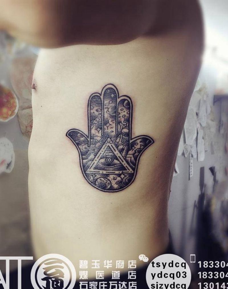 法蒂玛之手纹身图片_成品腰部欧美习俗宗教字符原创图腾鬼神纹身图案