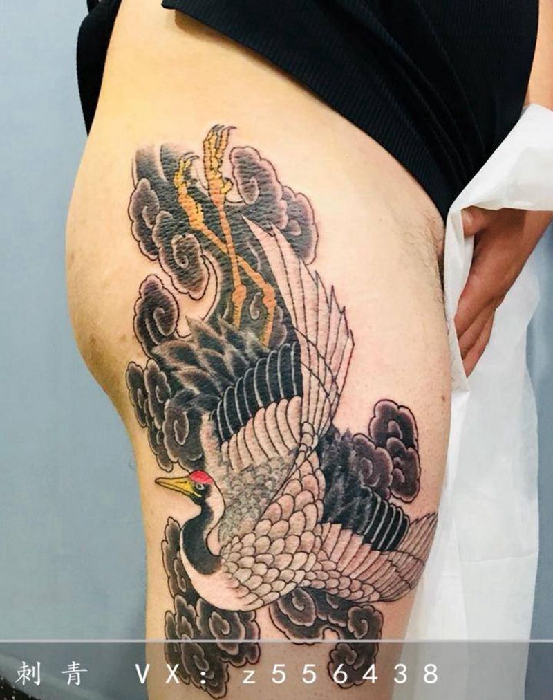 鹤纹身图片_腿部老传统纹身图案