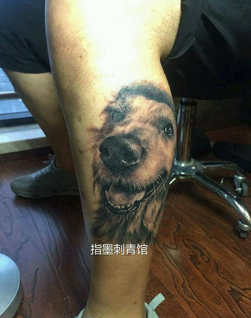 写实金毛纹身图片