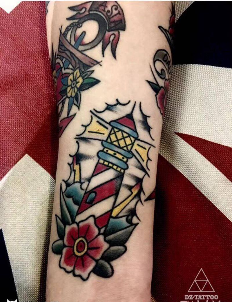 school纹身图片_手臂Old School纹身图案