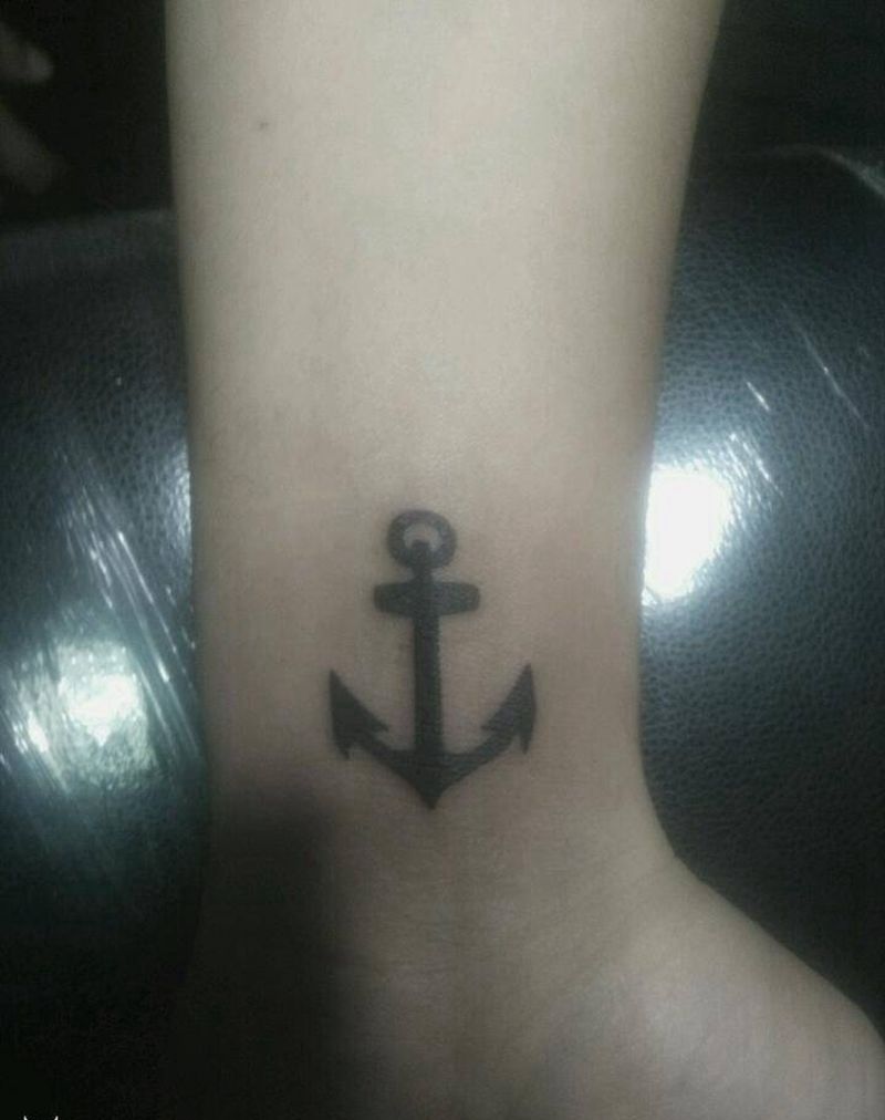 小船锚纹身图片_手臂手部脚部纹身图案