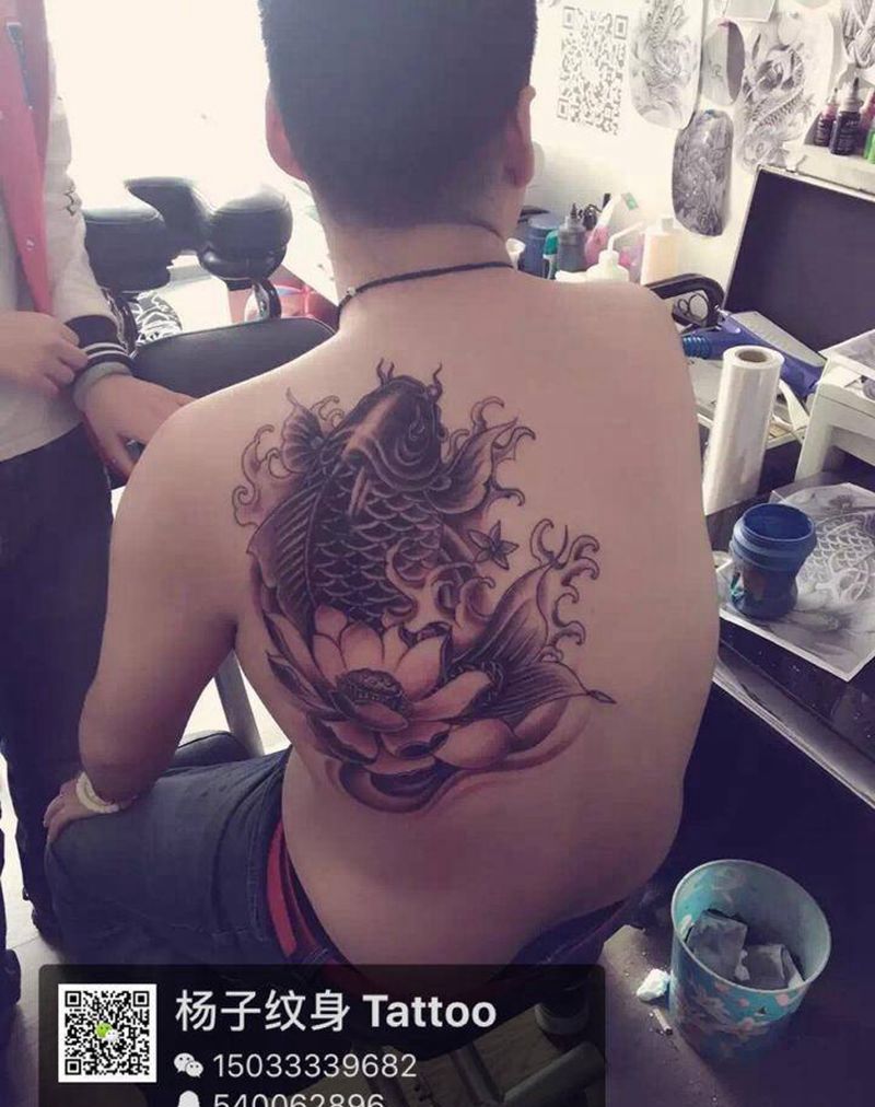 遮盖字母纹身图片