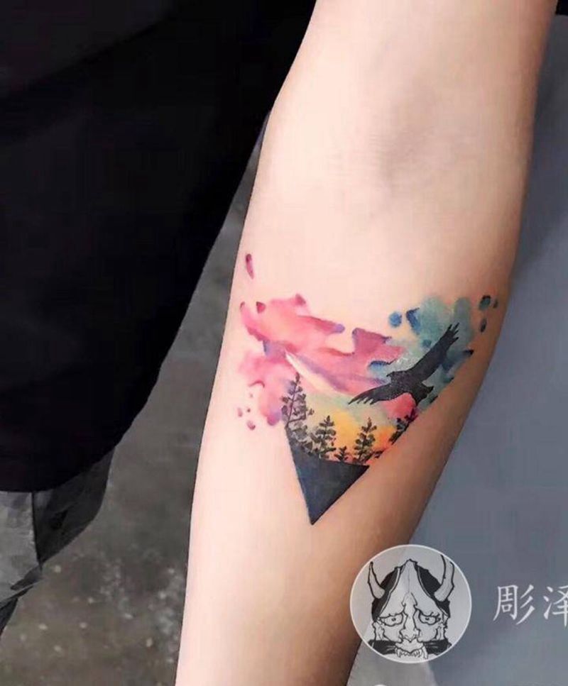 水彩纹身图片_手臂水彩纹身图案