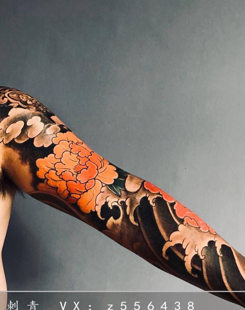 佛与牡丹纹身图片_手臂新传统纹身图案