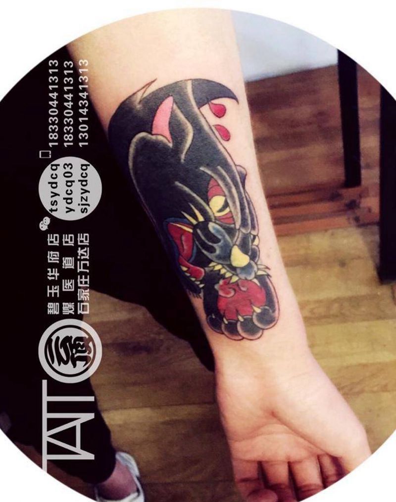 欧美豹子强力覆盖老纹身纹身图片_成品手臂欧美动物原创纹身图案