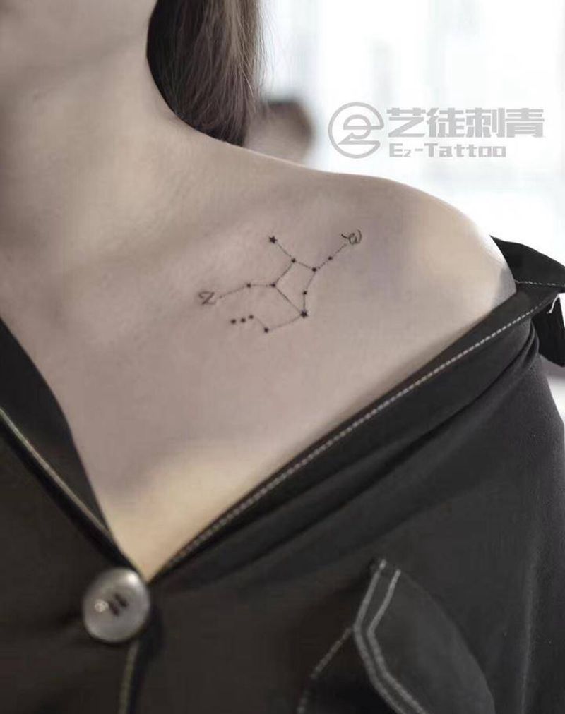 锁骨星座纹身图片_肩部纹身图案