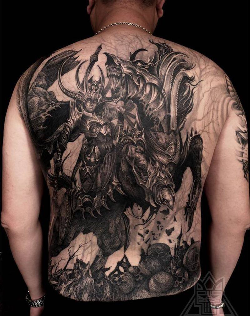 骑士纹身图片_成品背部欧美写实肖像人物鬼神原创纹身图案