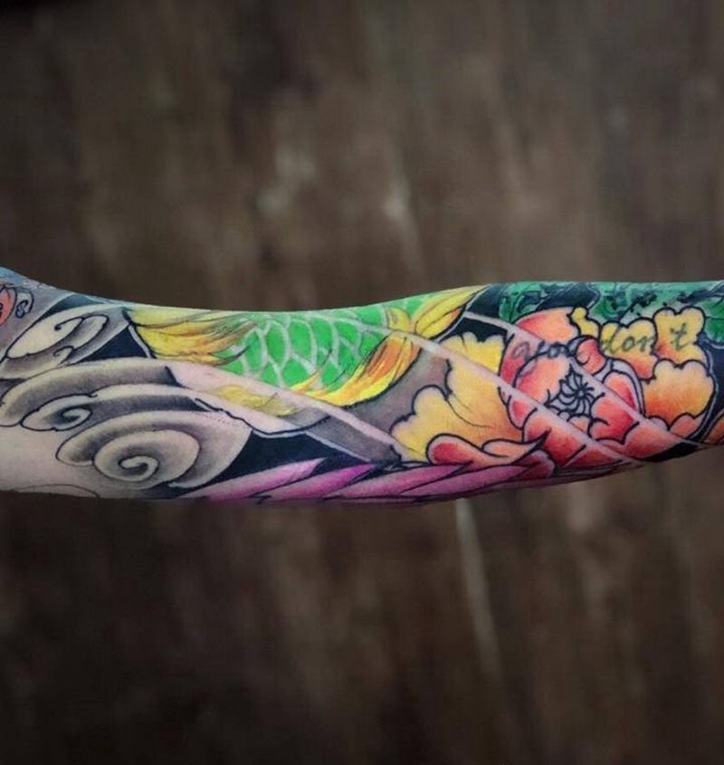 花臂遮盖纹身图片_手臂新传统纹身图案