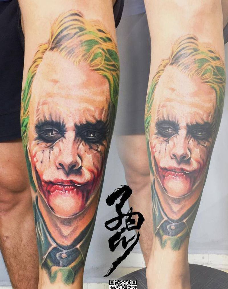 写实joker纹身图片_腿部New School重彩写实人像欧美风格纹身图案