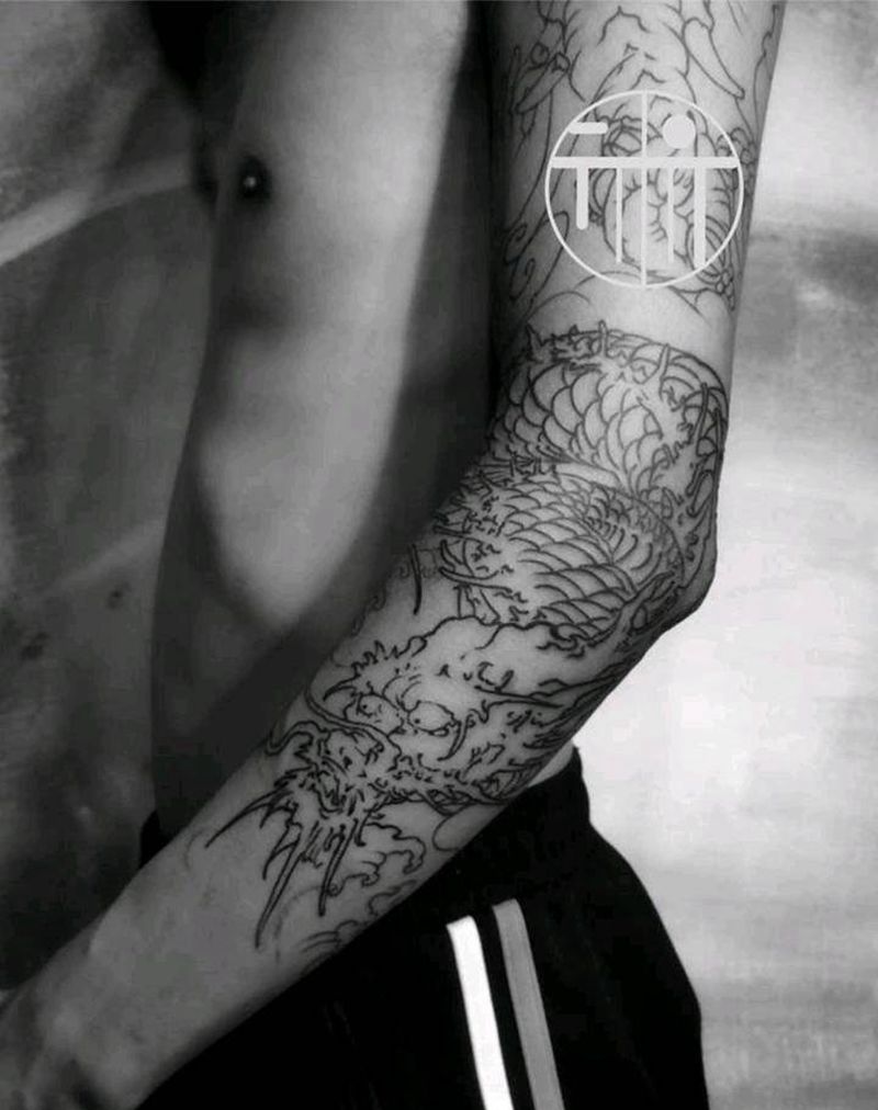 龙小臂添加纹身图片_手臂新传统龙纹身图案