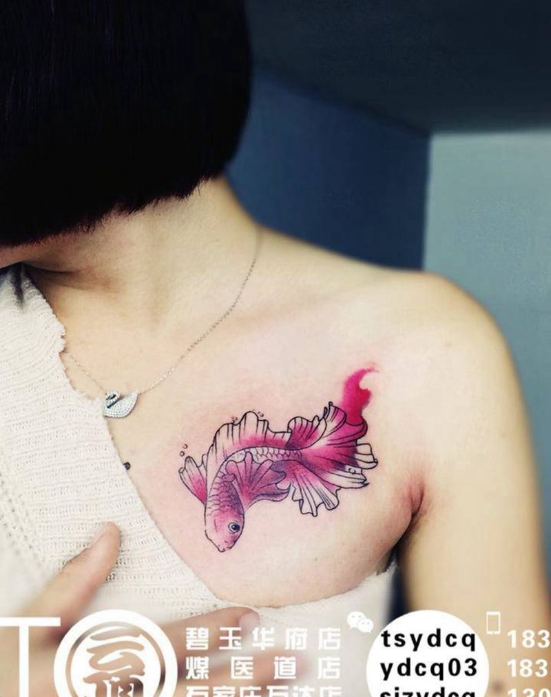 小鱼 覆盖老纹身纹身图片_成品胸部欧美清新动物原创纹身图案