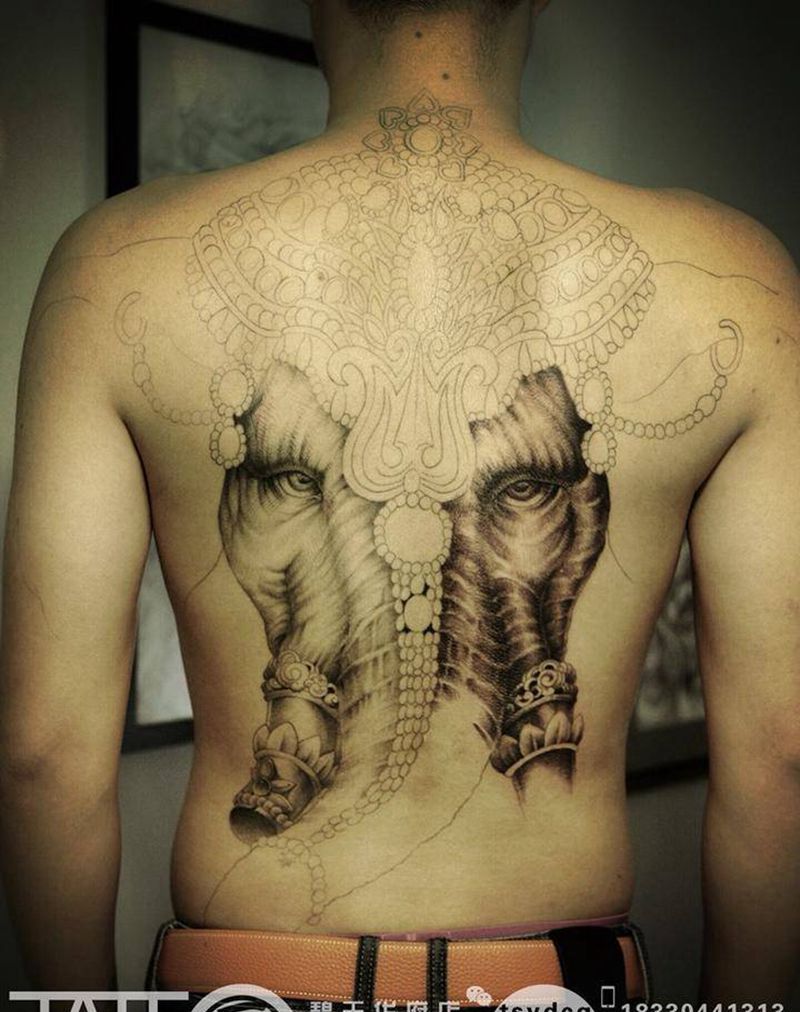 满背象神 未完成纹身图片
