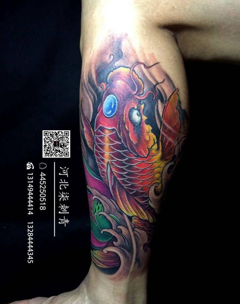 彩色小腿鱼纹身图片_成品腿部传统动物纹身图案