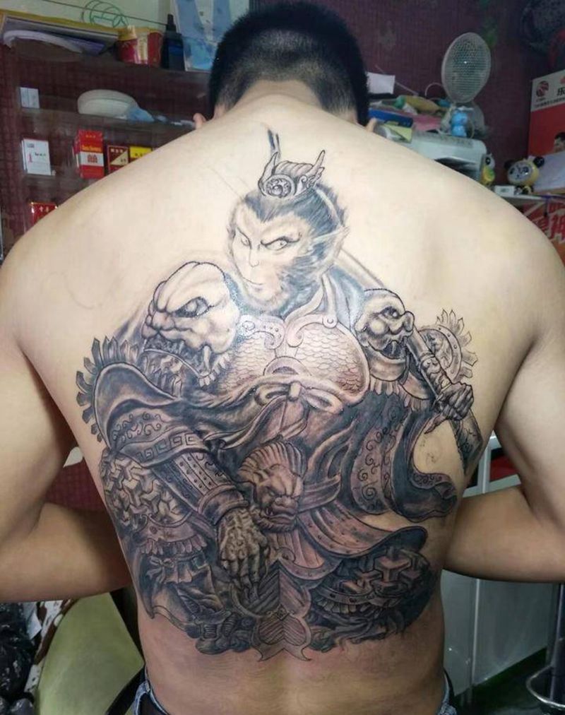 斗战神纹身图片_背部新传统悟空纹身图案
