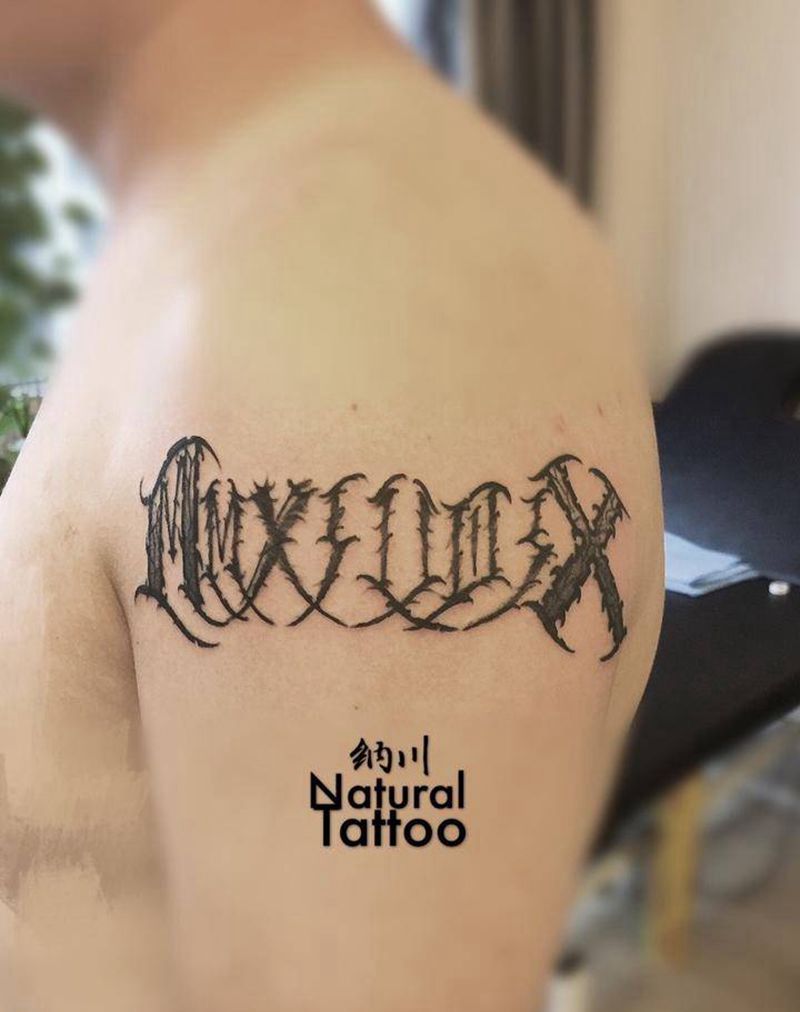 花体英文纹身图片_成品字符欧美肩部纹身图案