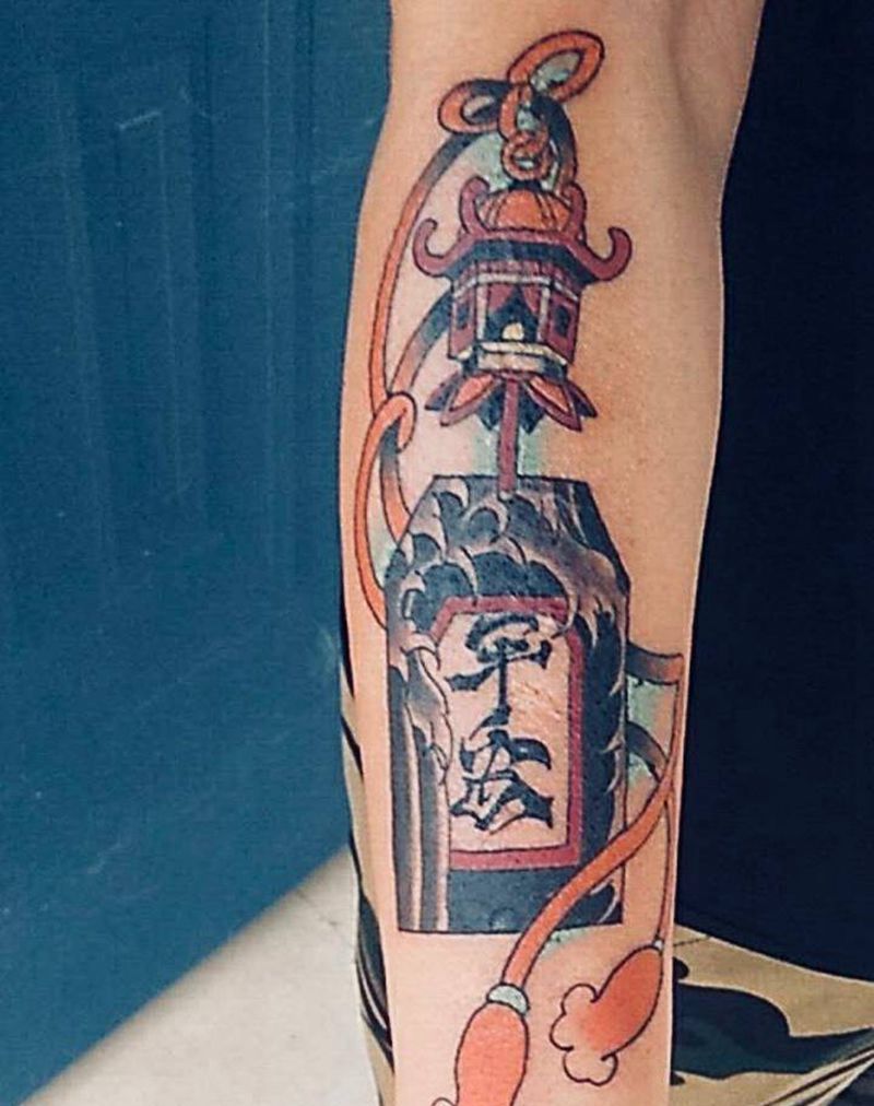 福牌纹身图片_手臂老传统纹身图案