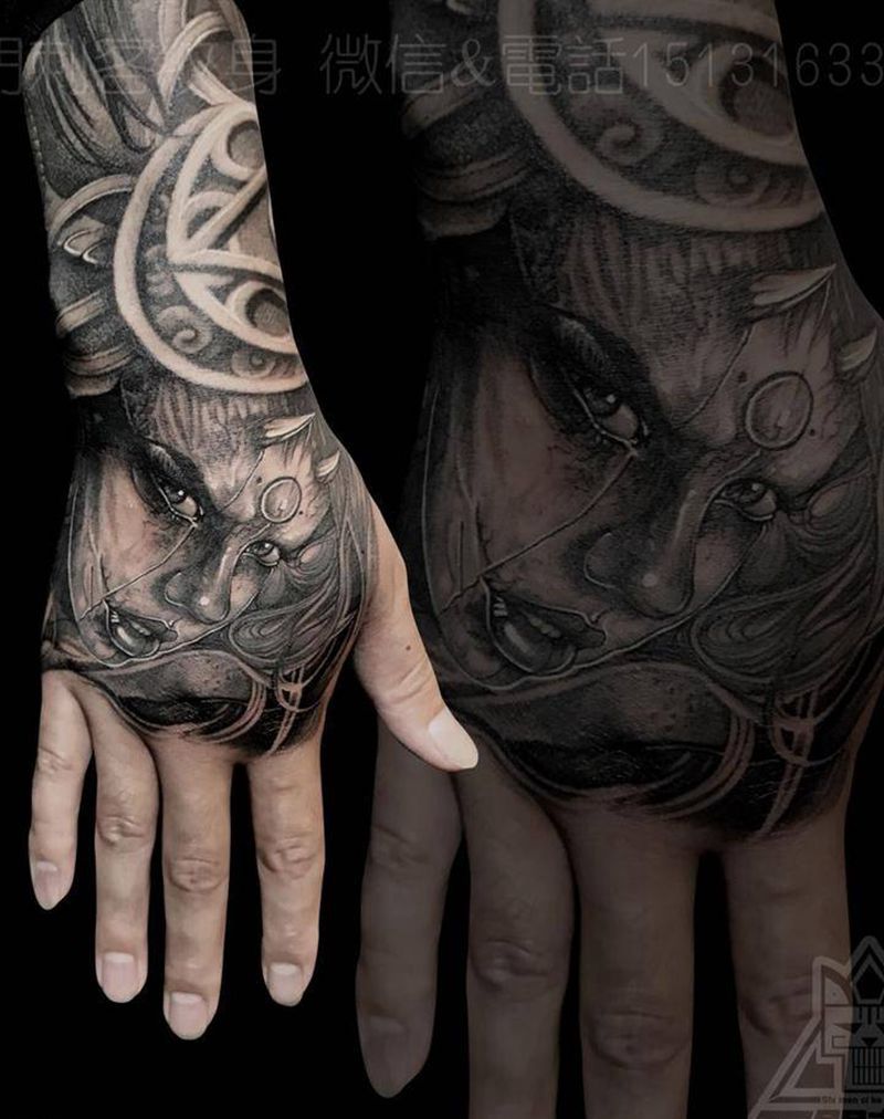 魔女纹身图片_成品手部欧美写实肖像人物鬼神纹身图案