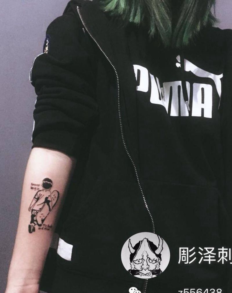 滑板纹身图片_手臂几何图腾纹身图案