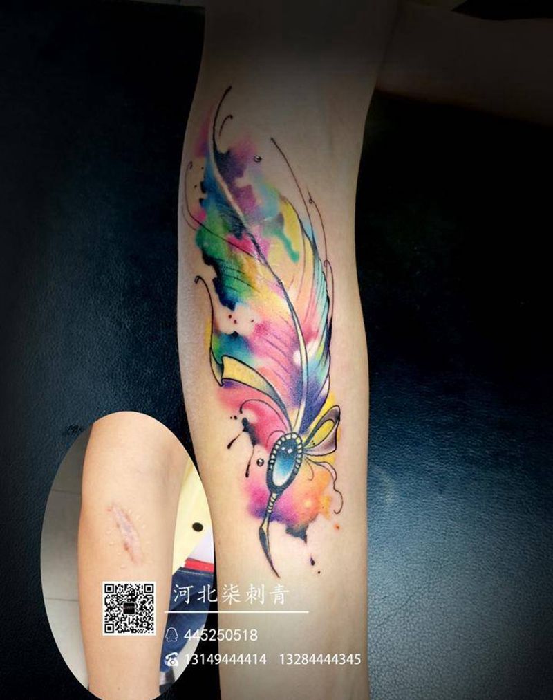 彩色羽毛纹身图片_成品手臂清新原创纹身图案