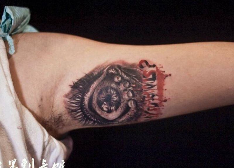 眼睛纹身图片