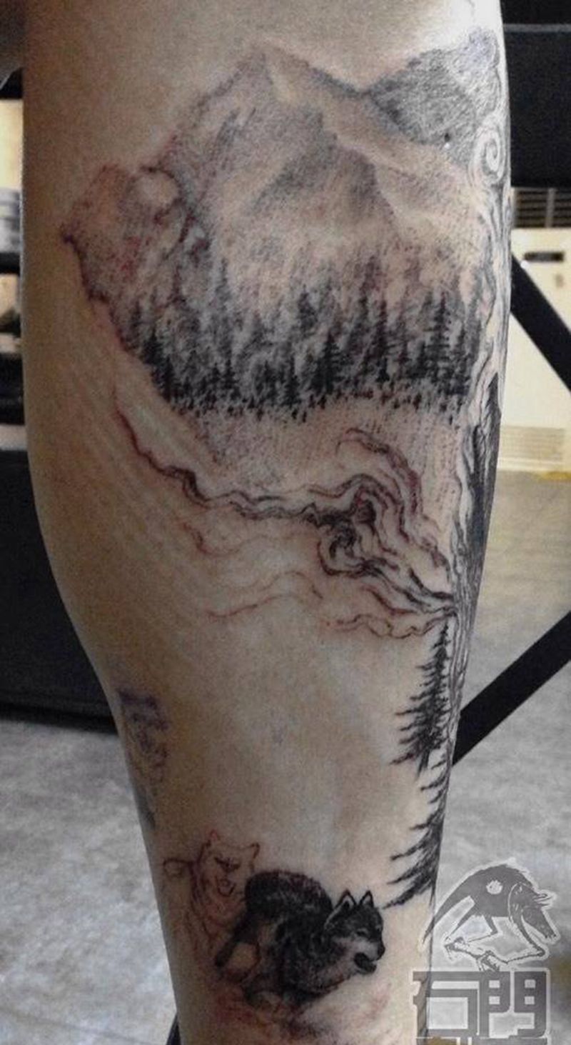狼魂纹身图片_欧美传统写实动物原创腿部纹身图案