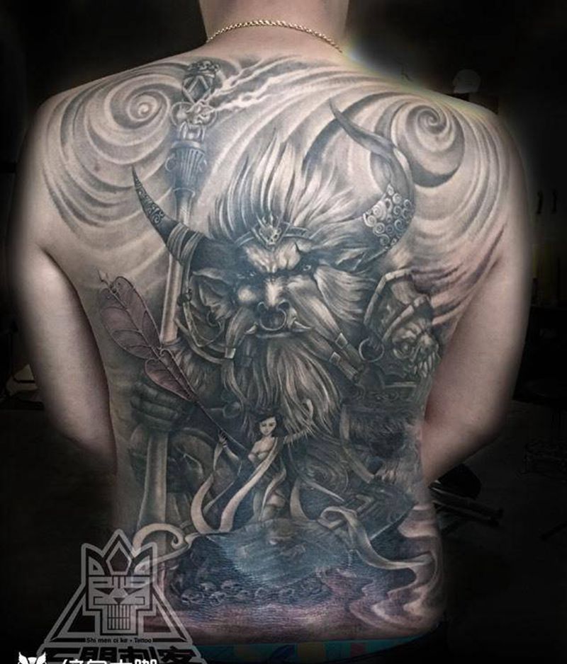 牛魔王纹身图片_成品背部写实欧美传统人物鬼神纹身图案