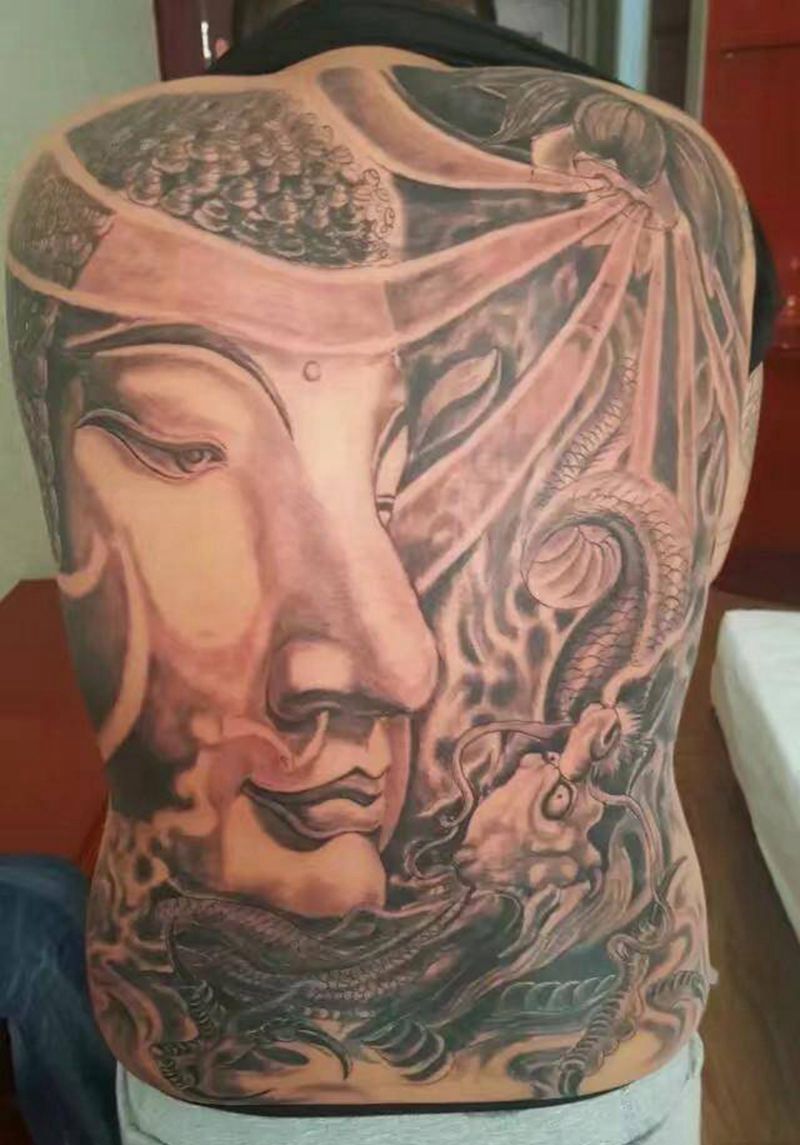 佛龙护佑纹身图片_背部新传统佛龙纹身图案