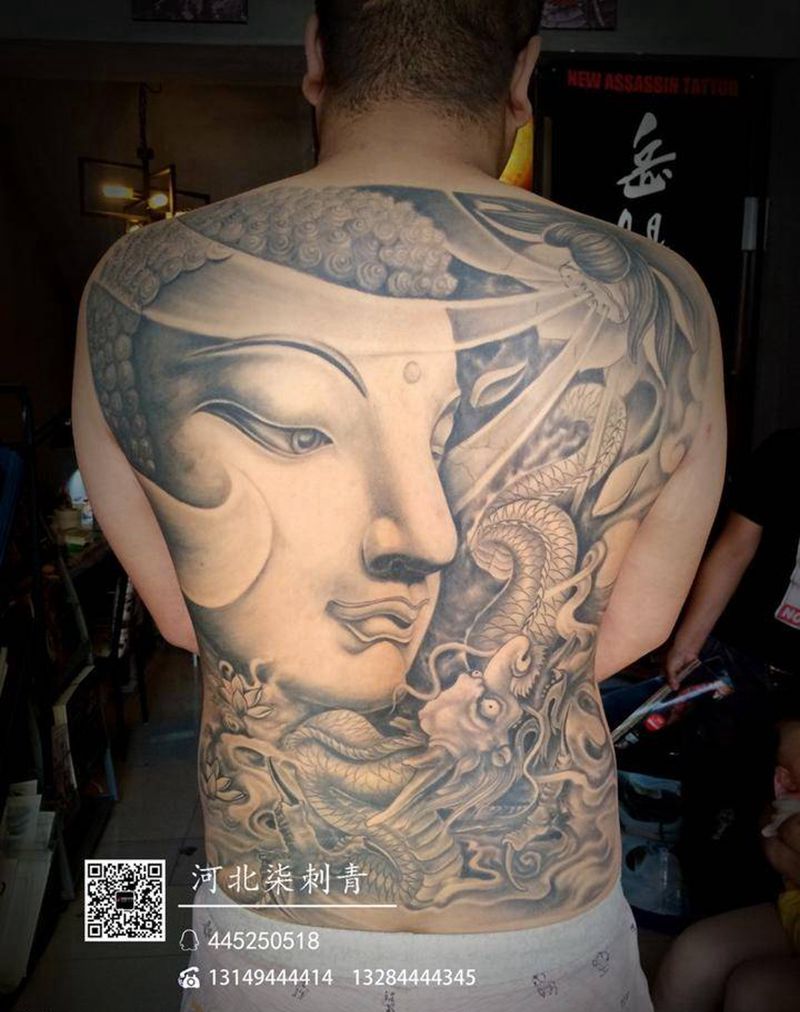 满背佛纹身图片_成品背部传统宗教纹身图案