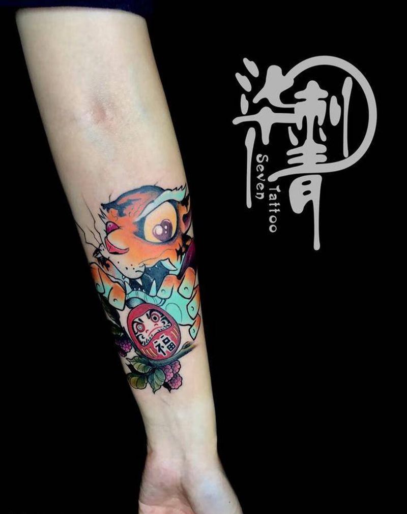 小老虎＋达摩福蛋纹身图片_成品手臂传统清新欧美肖像动物植物纹身图案