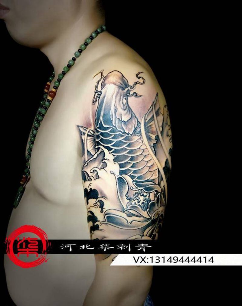 鱼纹身图片_成品手臂传统动物纹身图案